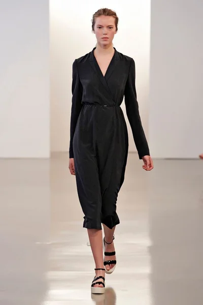 Look 1